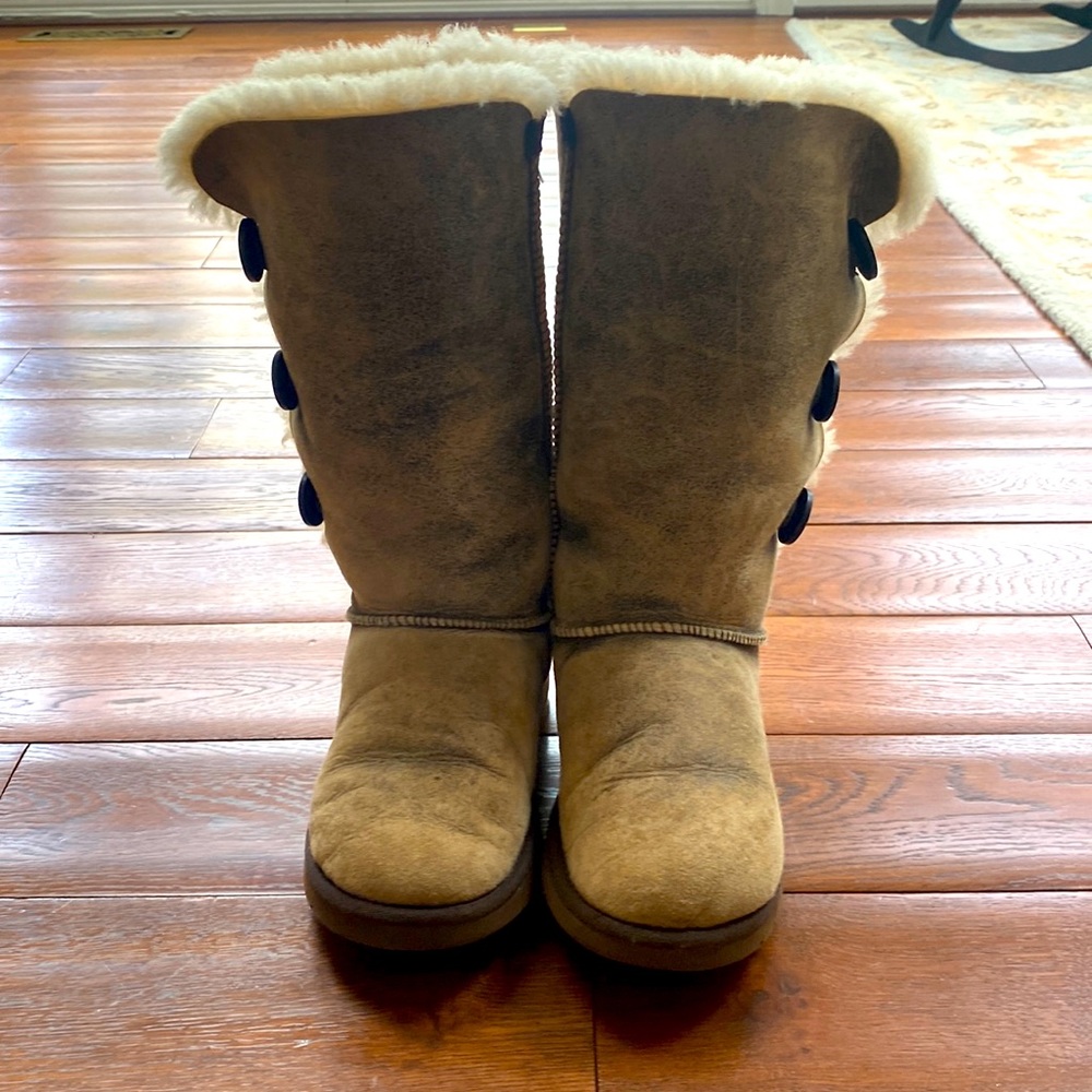 Very unique style and color tall UGGs button Bailey